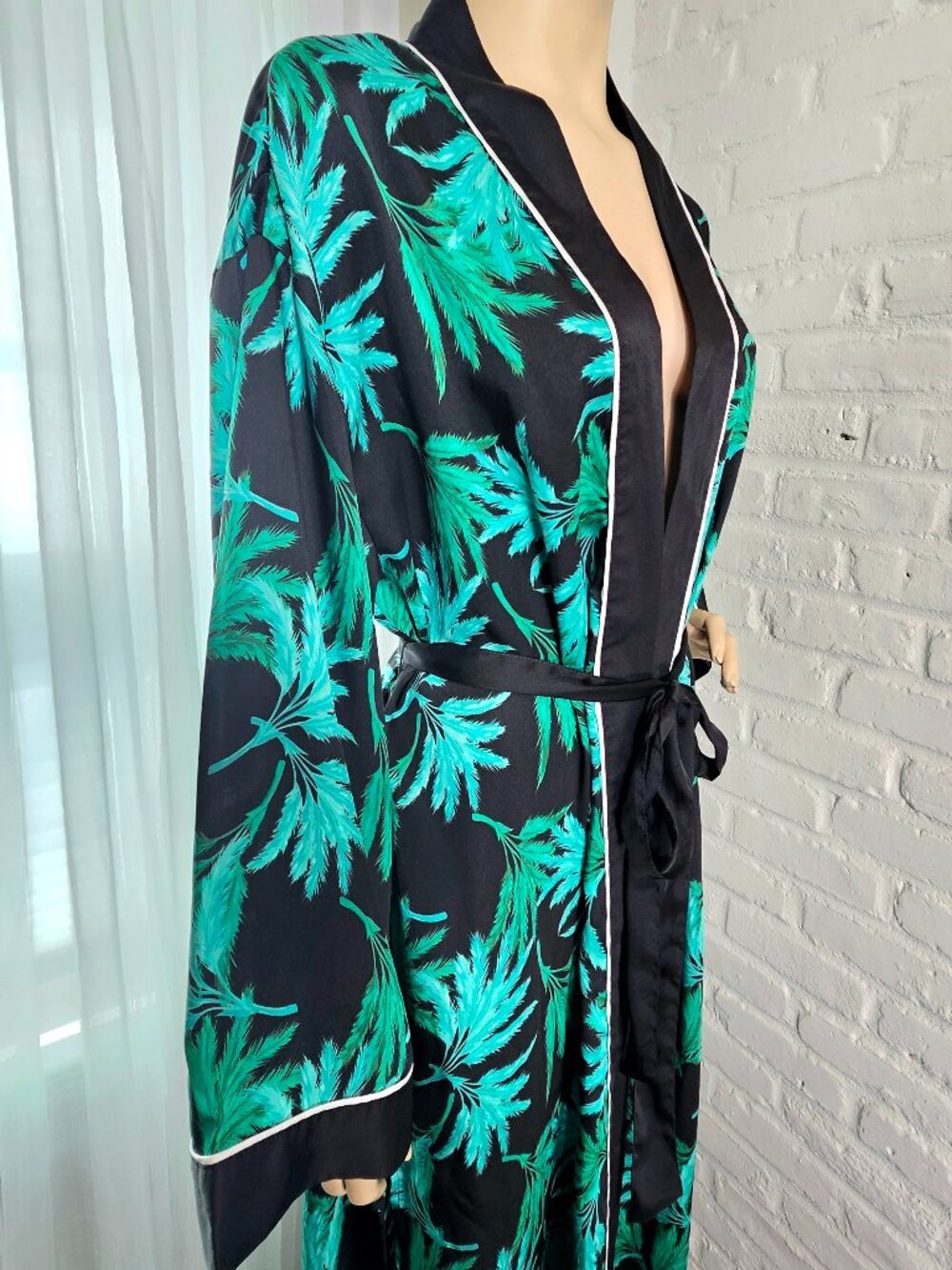FeNoel x Target Palm Print Kimono Robe Size L Black Green Belted Duster Coverup - Picture 7 of 10